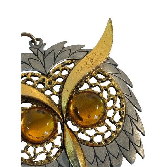 Vintage Owl Pendant Articulated Gold Silver Tone Amber Eyes Retro - Picture 6 of 9